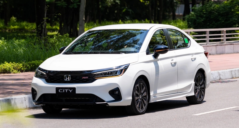 Honda City "trượt giá" gần 100 triệu, "rẻ" ngỡ ngàng: Thời điểm "vàng" để xuống tiền