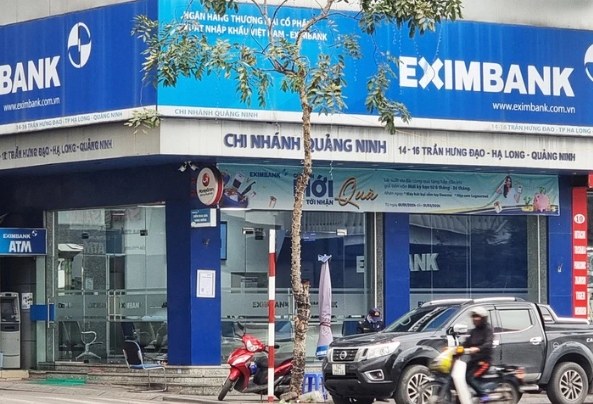Thanh tra NHNN đã vào cuộc vụ nợ thẻ tín dụng từ 8,5 triệu đồng lên 8,8 tỷ tại Eximbank