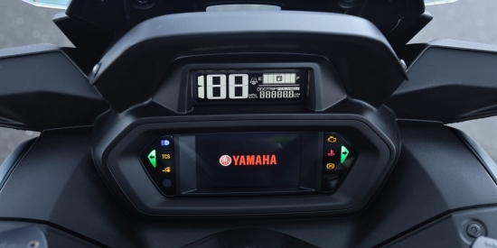 "Tân binh" nhà Yamaha ra mắt với động cơ cực mạnh, ngoại hình thể thao: Honda SH "thua xa"