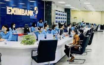 NHNN yêu cầu lãnh đạo Eximbank lập tức trả lời dư luận về vụ “lùm xùm” nợ thẻ tín dụng đang “nóng” những ngày qua