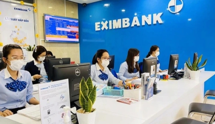 Thông tin mới nhất về vụ “lùm xùm” khách hàng nợ thẻ tín dụng tại Eximbank