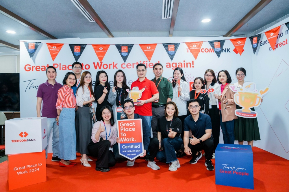 Techcombank – 2 năm liền được vinh danh “Nơi làm việc xuất sắc nhất Việt Nam”
