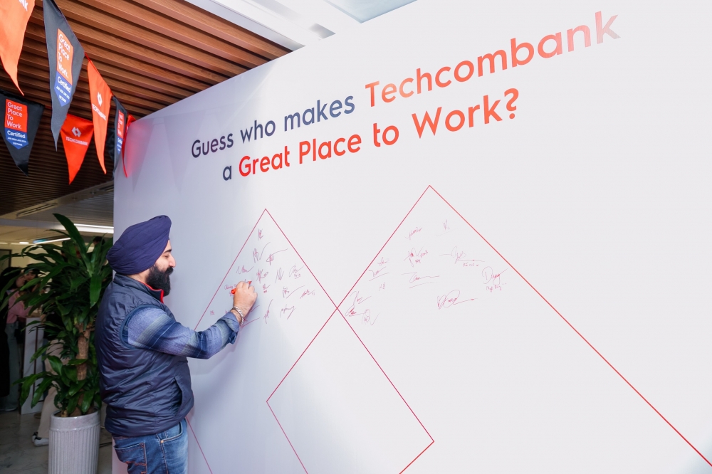 Techcombank – 2 năm liền được vinh danh “Nơi làm việc xuất sắc nhất Việt Nam”