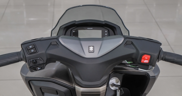 Xe máy tay ga thể thao Suzuki ra mắt với thiết kế cực ngầu: Giá "hạt dẻ" khiến Air Blade "lo sốt vó"