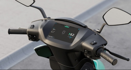 Mẫu xe máy điện giá rẻ ngập tràn công nghệ: Có gì để đấu lại VinFast Evo 200 đình đám tại Việt Nam?
