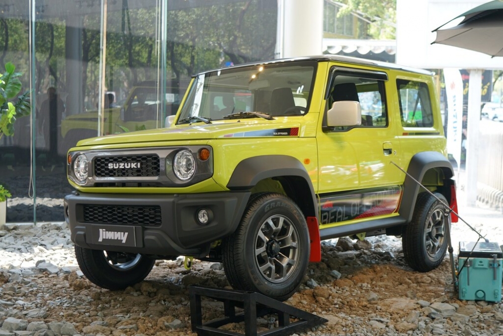 Suzuki Jimny chính thức ra mắt tại Việt Nam với giá từ 789 triệu đồng