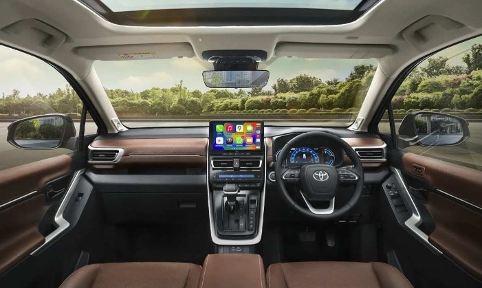 Toyota Innova ra mắt phiên bản mới: Thiết kế cực đẹp, giá "bình dân" khiến Xpander "e dè"