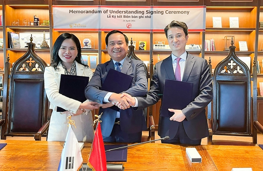 UBND tỉnh Quảng Trị, T&amp;T Group và Công ty năng lượng SK E&amp;S ký kết hợp tác đầu tư, thương mại, chuyển đổi năng lượng và tăng trưởng xanh