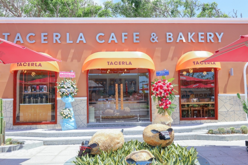 Tacerla Cafe& Bakery- không gian cà phê mới mẻ giữa lòng thị trấn Phước Hải