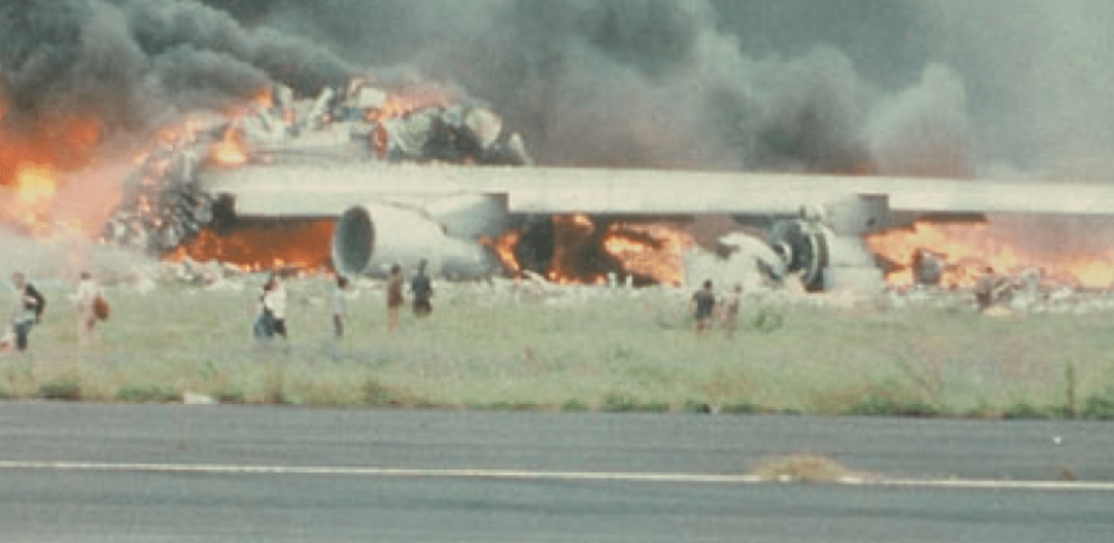 Hai chiếc Boeing 747 đâm sầm làm thân máy bay ‘đứt toạc’, gần 600 người thiệt mạng: Tình tiết trong thảm kịch hàng không kinh hoàng nhất lịch sử