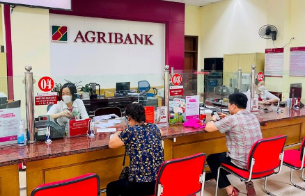 Có 200 triệu gửi tiết kiệm ở Agribank kỳ hạn 12 tháng nhận được bao nhiêu tiền lãi?
