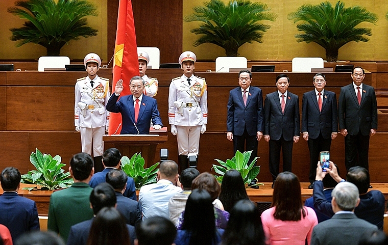 Các đồng chí lãnh đạo Đảng, Nhà nước, các đại biểu Quốc hội chứng kiến Lễ tuyên thệ của Chủ tịch nước Tô Lâm.
