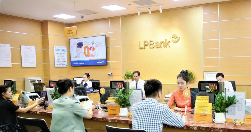 Gửi 300 triệu đồng tại LPBank nhận lãi suất cao nhất là bao nhiêu?