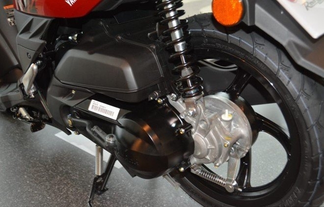 Yamaha ra mắt mẫu xe máy tay ga thể thao với giá bán 