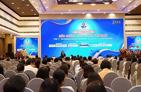 Toàn cảnh Hội nghị khoa học Điều dưỡng quốc tế lần thứ nhất của CLB Điều dưỡng trưởng Việt Nam tại Hà Nội hôm 5/6 - Ảnh: Vinamilk