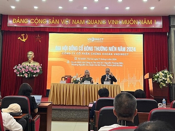 VNDirect tổ chức ĐHCĐ bất thành, Chủ tịch Phạm Minh Hương xin lỗi cổ đông về sự cố an ninh mạng
