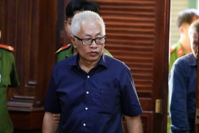 Chân dung cựu Tổng giám đốc DongABank Trần Phương Bình vừa qua đời khi đang thi hành án