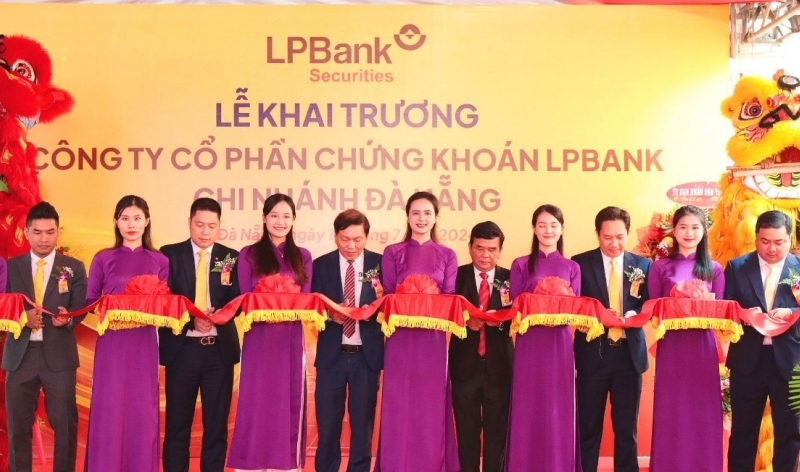 Chứng khoán LPBank khai trương Chi nhánh Đà Nẵng, mở đầu chiến dịch phủ sóng toàn quốc
