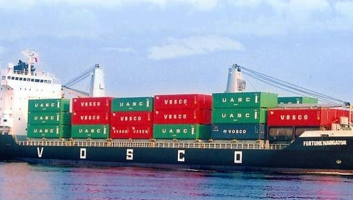 Vận tải biển Việt Nam báo lãi đột biến, cổ phiếu VOS vẫn nằm sàn