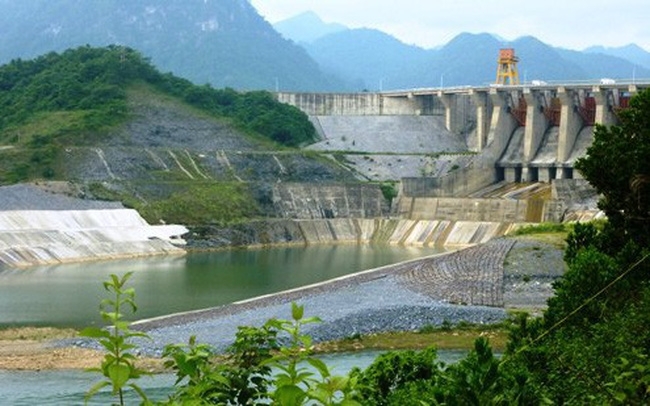 Thuỷ điện Vĩnh Sơn - Sông Hinh: Lợi nhuận 6 tháng lao dốc 90,7%, phải đóng lãi hơn 800 triệu mỗi ngày