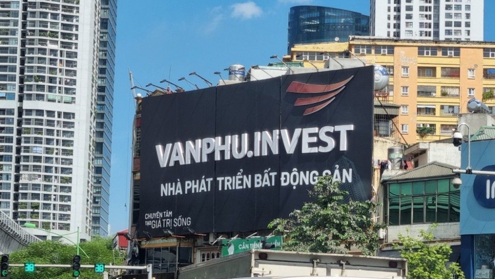 Văn Phú Invest báo lợi nhuận lao dốc 87%, cổ phiếu VPI vẫn liên tục lập đỉnh