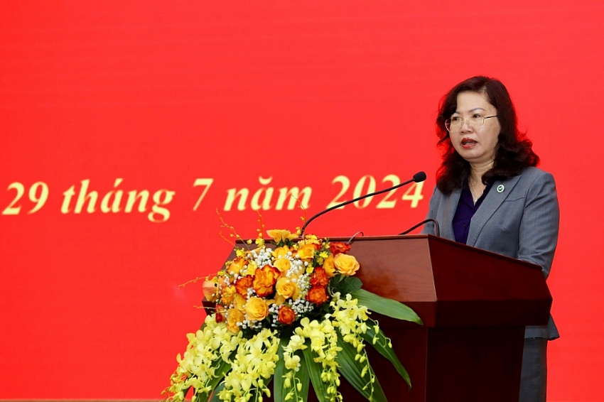 Chủ tịch UBCKNN Vũ Thị Chân Phương phát biểu