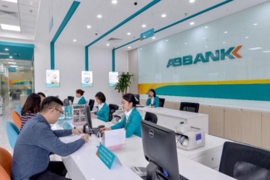 ABBank báo lãi "đi lùi", nợ xấu tăng mạnh sau 6 tháng đầu năm