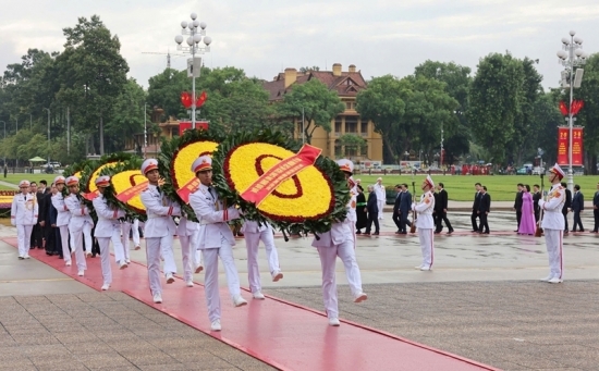 Lãnh đạo Đảng, Nhà nước vào Lăng viếng Chủ tịch Hồ Chí Minh nhân kỷ niệm 79 năm Quốc khánh 2/9