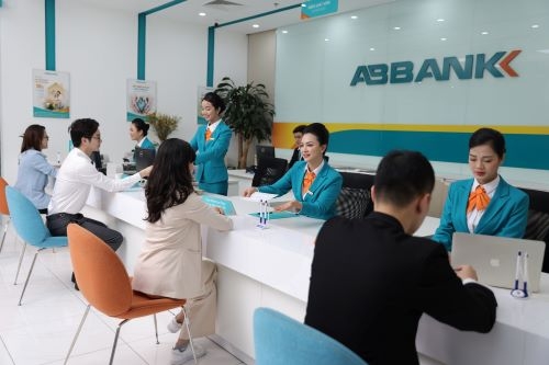 ABBANK luôn hướng đến phát triển các sản phẩm dịch vụ đa dạng lĩnh vực và mục đích sử dụng, phù hợp với nhu cầu và tình hình tài chính của mỗi người