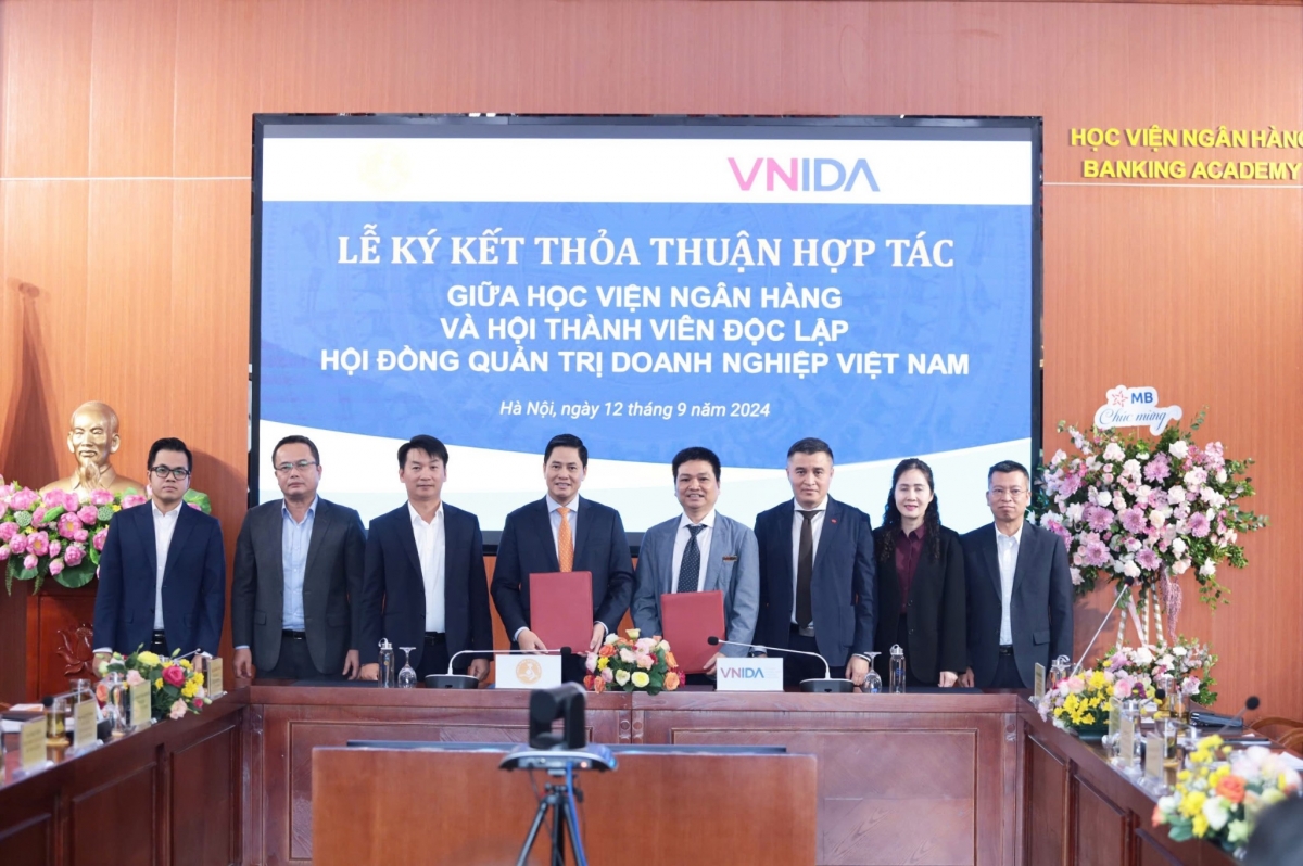 Lễ ký kết hợp tác giữa Học viện Ngân hàng và VNIDA