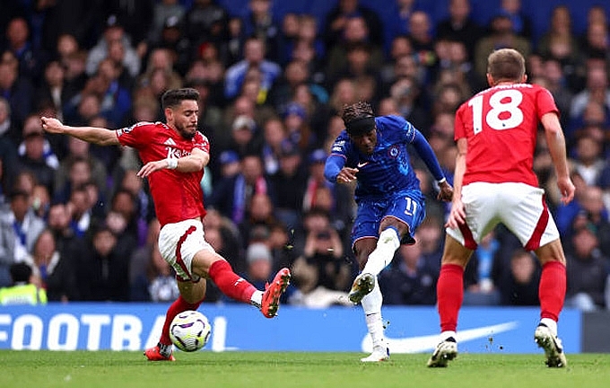 Chelsea vs Nottingham Forest: Thi đấu hơn người, Chelsea vẫn bế tắc