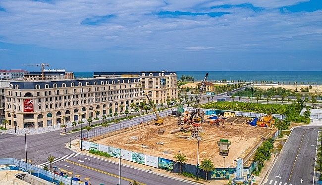 Phân khu Miami Soul và tòa tháp Regal Residence Luxury hình thành trên khu đất vàng trung tâm khu đô thị Regal Legend và trực diện biển Bảo Ninh xinh đẹp.