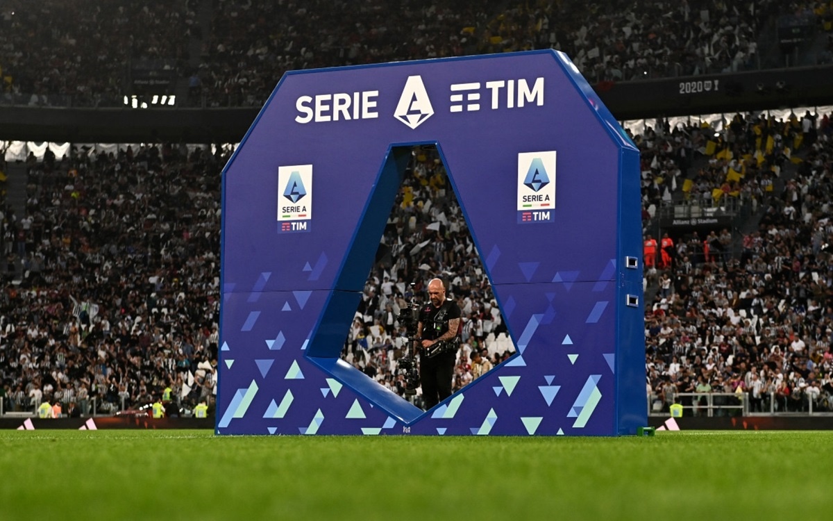 Lịch thi đấu Serie A vòng 14 mùa giải 2024/2025: Fiorentina vs Inter Milan; AS Roma vs Atalanta