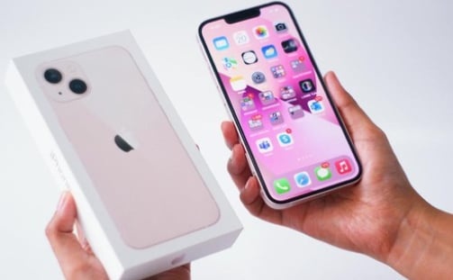 Giá iPhone 13 hạ giá vô cùng 