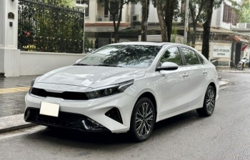 KIA K3 cuối năm lăn bánh chỉ hơn 600 triệu, rinh ngay về nhà đón Tết