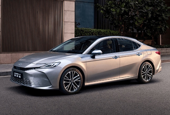 Giá Toyota Camry 2024: Chi tiết từng phiên bản và những nâng cấp đáng chú ý