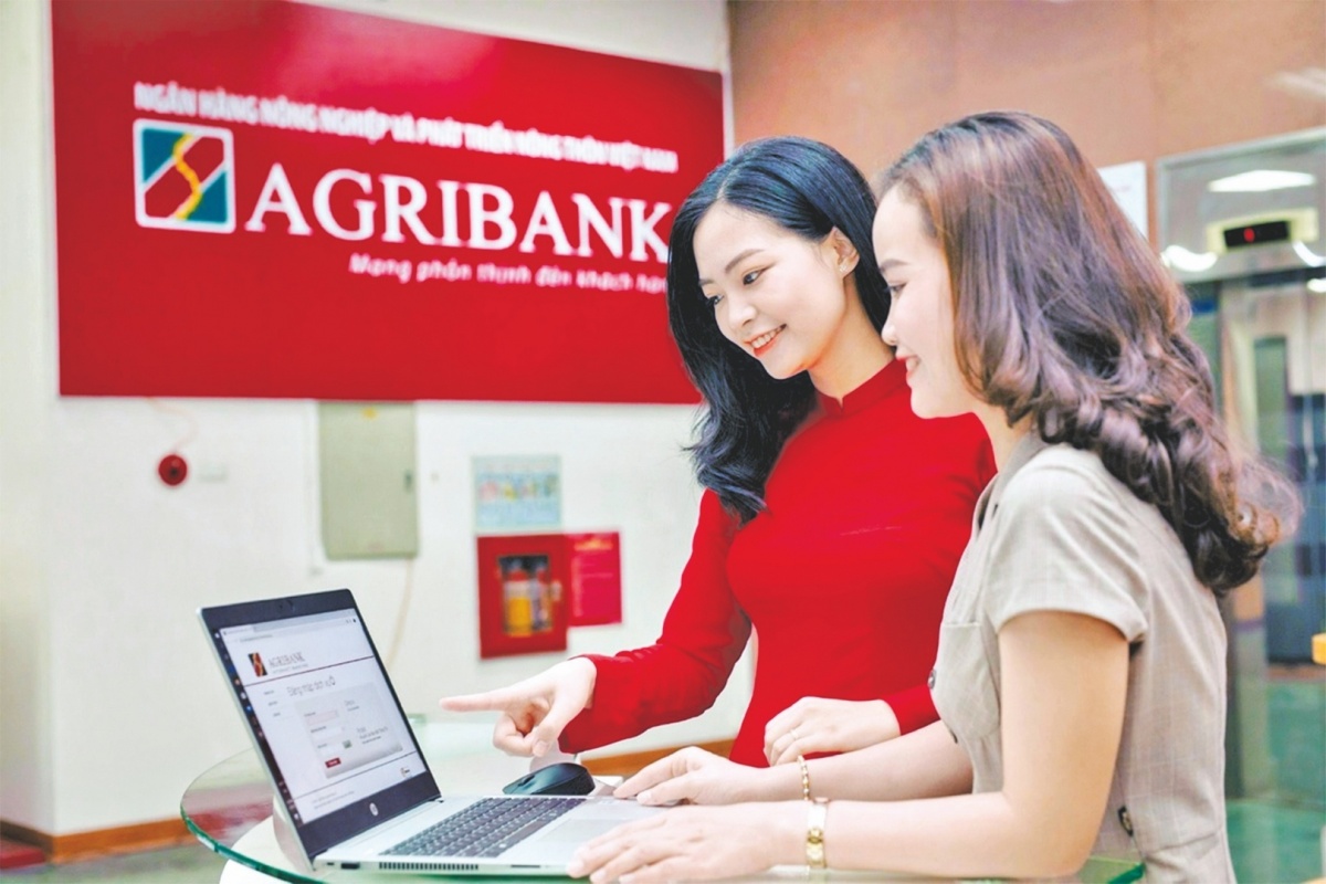 Biểu lãi suất gửi tiết kiệm Agribank mới nhất dao động từ 0,2-4,8%/năm