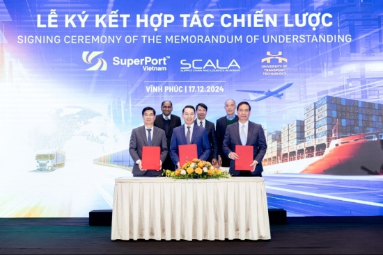 Việt Nam SuperPort hợp tác lập phòng thí nghiệm logistics, thúc đẩy phát triển bền vững