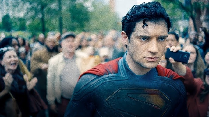 Trailer Superman: David Corenswet trở thành Superman, khởi đầu mới cho vũ trụ DC hay chỉ là cái bóng của Henry Cavill