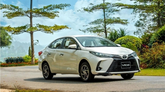 Toyota Vios giảm giá mạnh cuối năm: Cơ hội vàng để sở hữu xe hạng B đẳng cấp