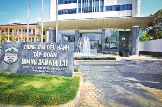 Bản tin doanh nghiệp 31/12/2024: Doanh nghiệp của ông Trần Bá Dương trả công ty bầu Đức hơn 1.000 tỷ đồng