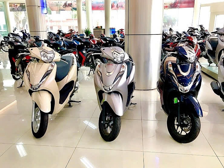 Nhiều mẫu xe máy tăng giá đầu năm 2025: Honda Vision, SH, Yamaha Grande đồng loạt điều chỉnh