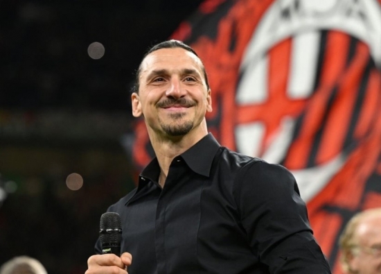 Ibrahimovic ra tay "đánh thức" cây săn bàn số một của Manchester United