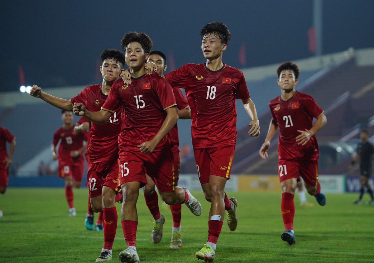 Bóng đá Việt Nam sáng cửa tham dự World Cup 2025