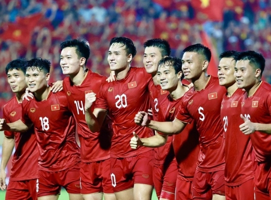 Bóng đá Việt Nam khởi động giấc mơ World Cup, hành trình "bắt tay vào làm" đầy thử thách!