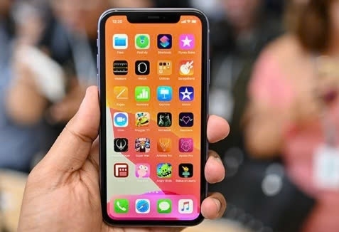 iPhone 11 gây sốt với giá "sốc toàn tập" dịp cận Tết: Rẻ quá hóa "tiếc" cho siêu phẩm ngày nào