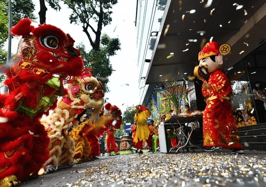 Ngày đẹp khai trương Tết 2025: Mở cửa là tài lộc "chảy ào" vào nhà