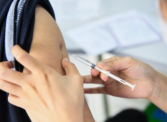 Việt Nam sẽ tiêm miễn phí vaccine phòng phế cầu khuẩn từ năm 2025?