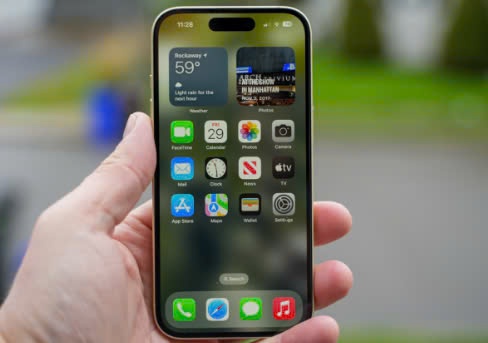 Giá iPhone 15 bất ngờ 