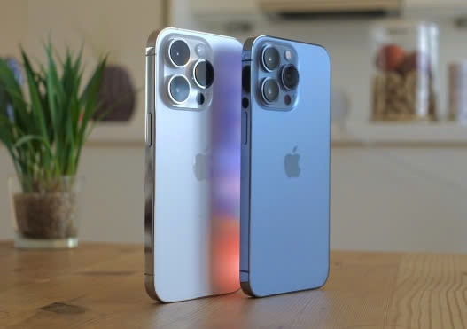 iPhone 16 Pro Max đang được 